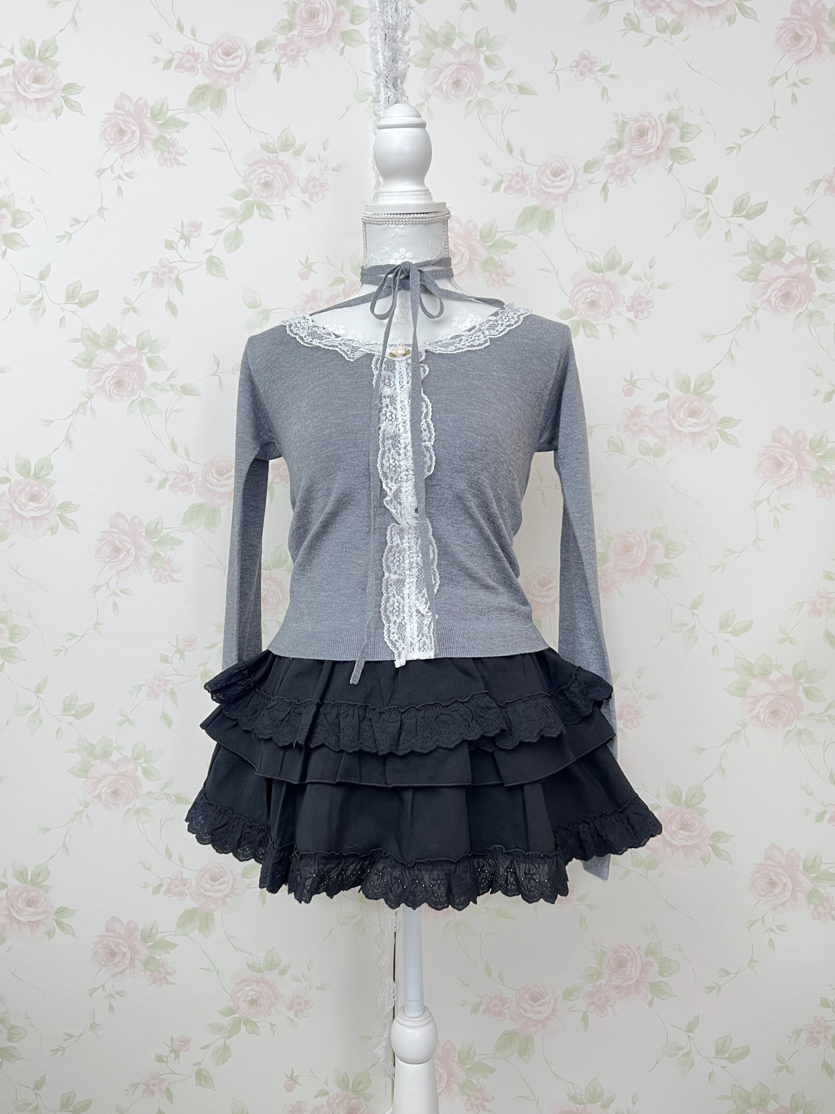 Cotton Lace Ruffled Tiered Skirt (Black)