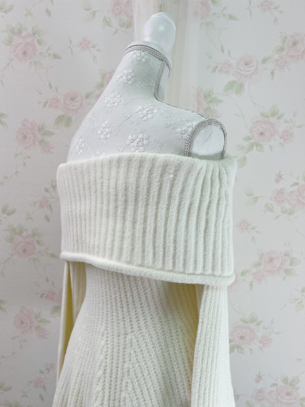 Off Shoulder Wide Sleeved Knit Top (Ivory)