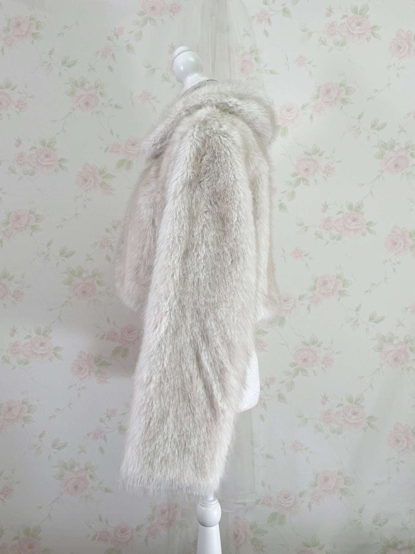 GRL Eco Fur Gyaru Jacket (Beige)