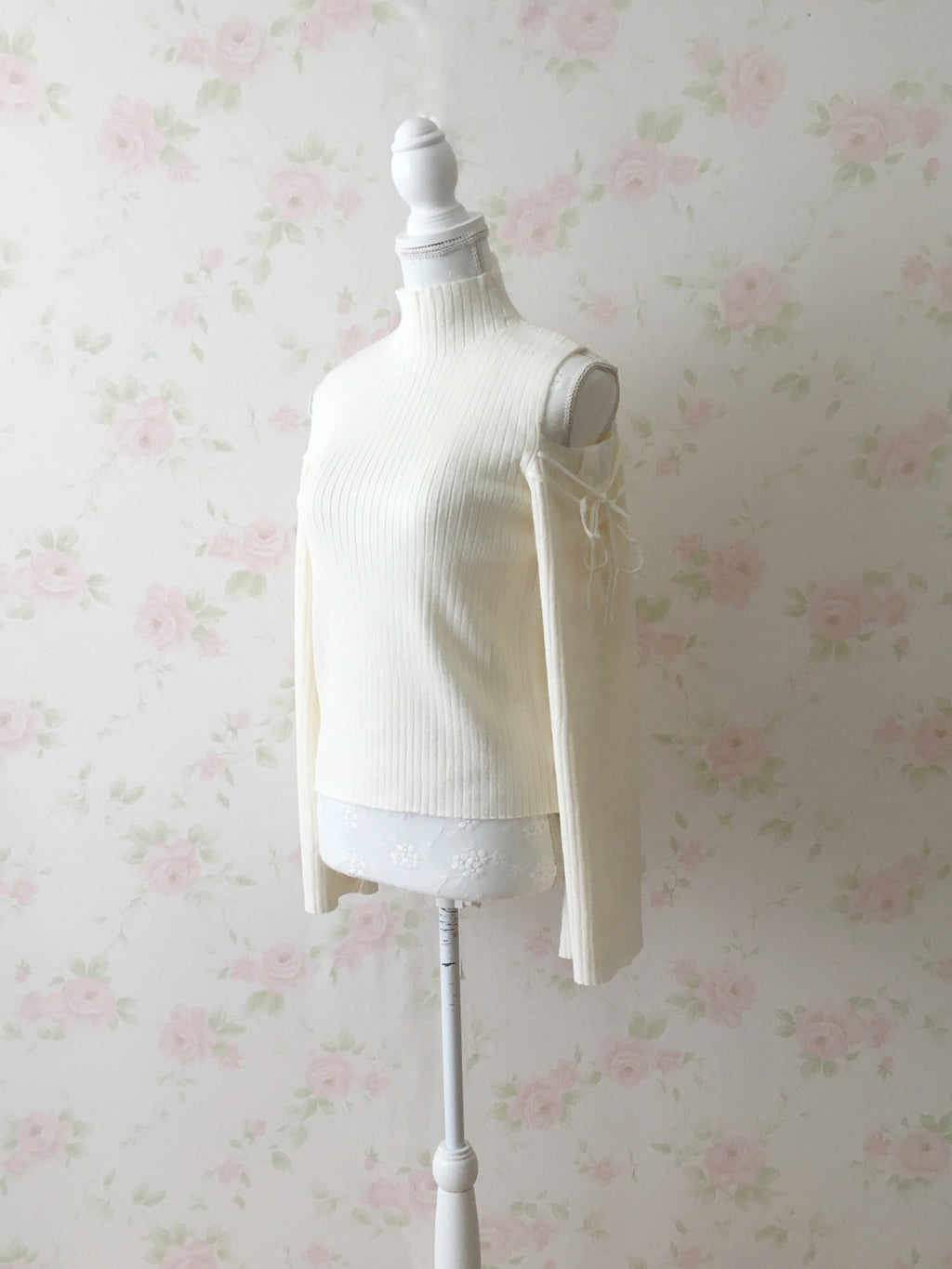 Open Shoulder String Sweater (Ivory)