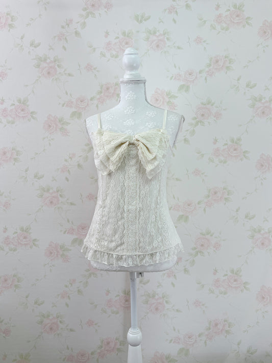 axes femme Y2K Big Bow Lace Camisole (Ivory)