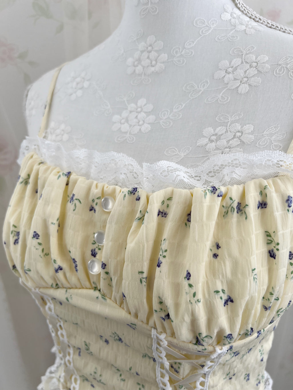 Petite Floral Laced Up Camisole (Yellow)