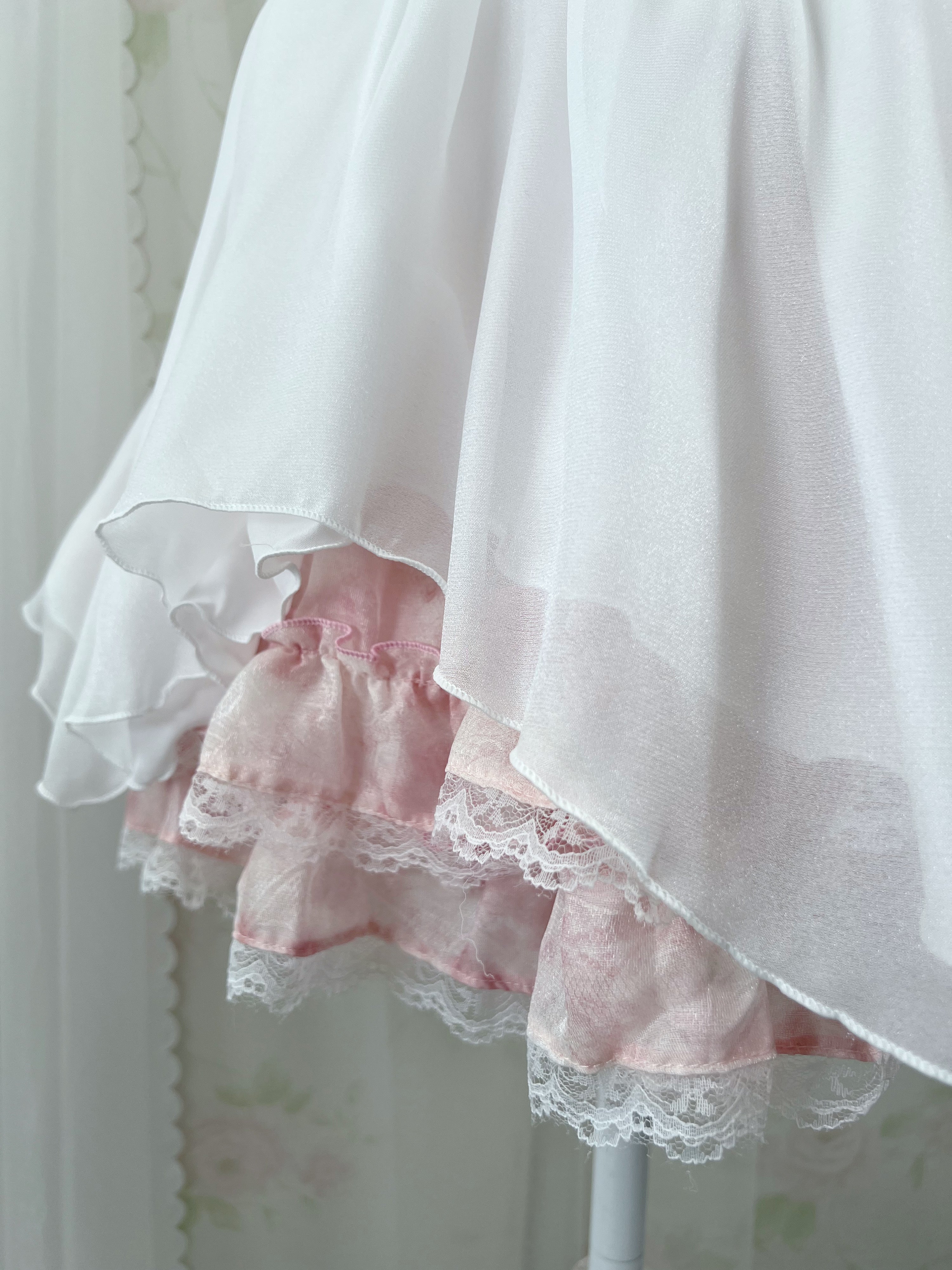 (Pre-order) Evori Glow White Lotus Camisole