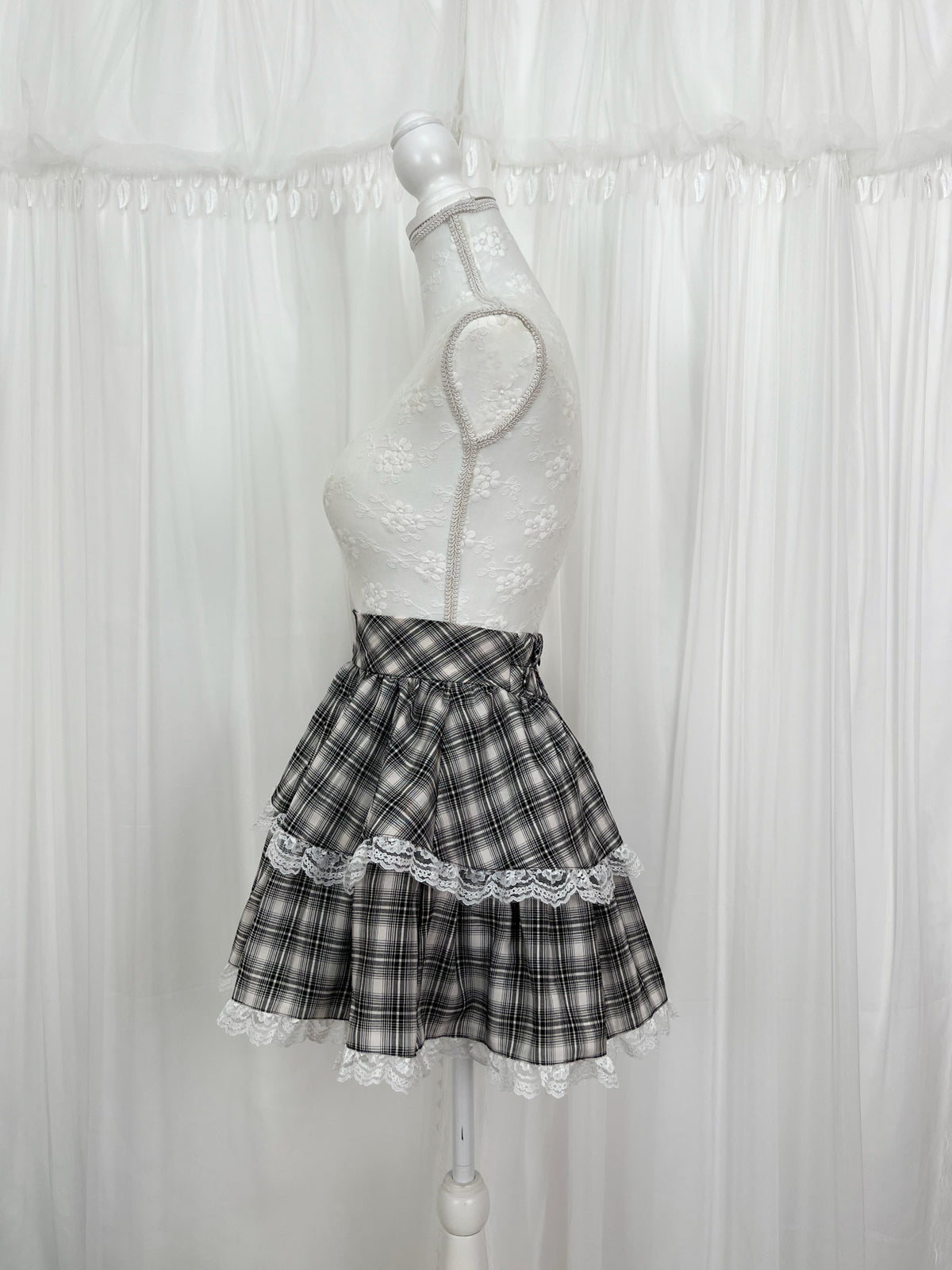 evelyn Checked Lacy Hem Skirt (Black)