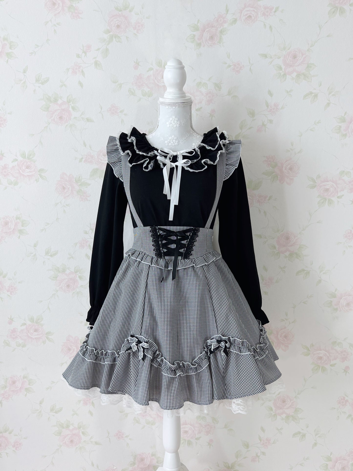 majoretty Ruffled Double Bow Top