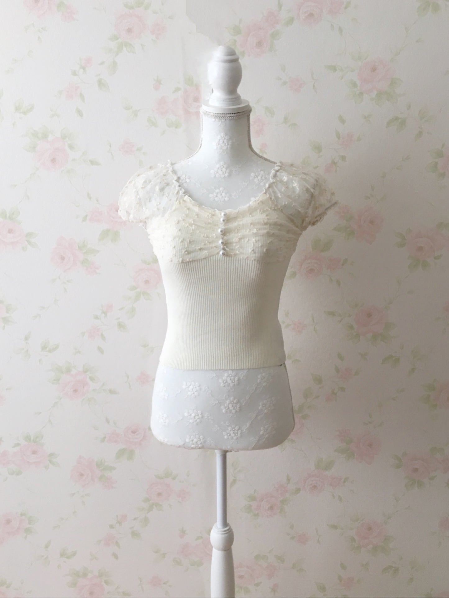 GRL Floral Tulle  Sleeved Pearl Button 2 Way Top (White)