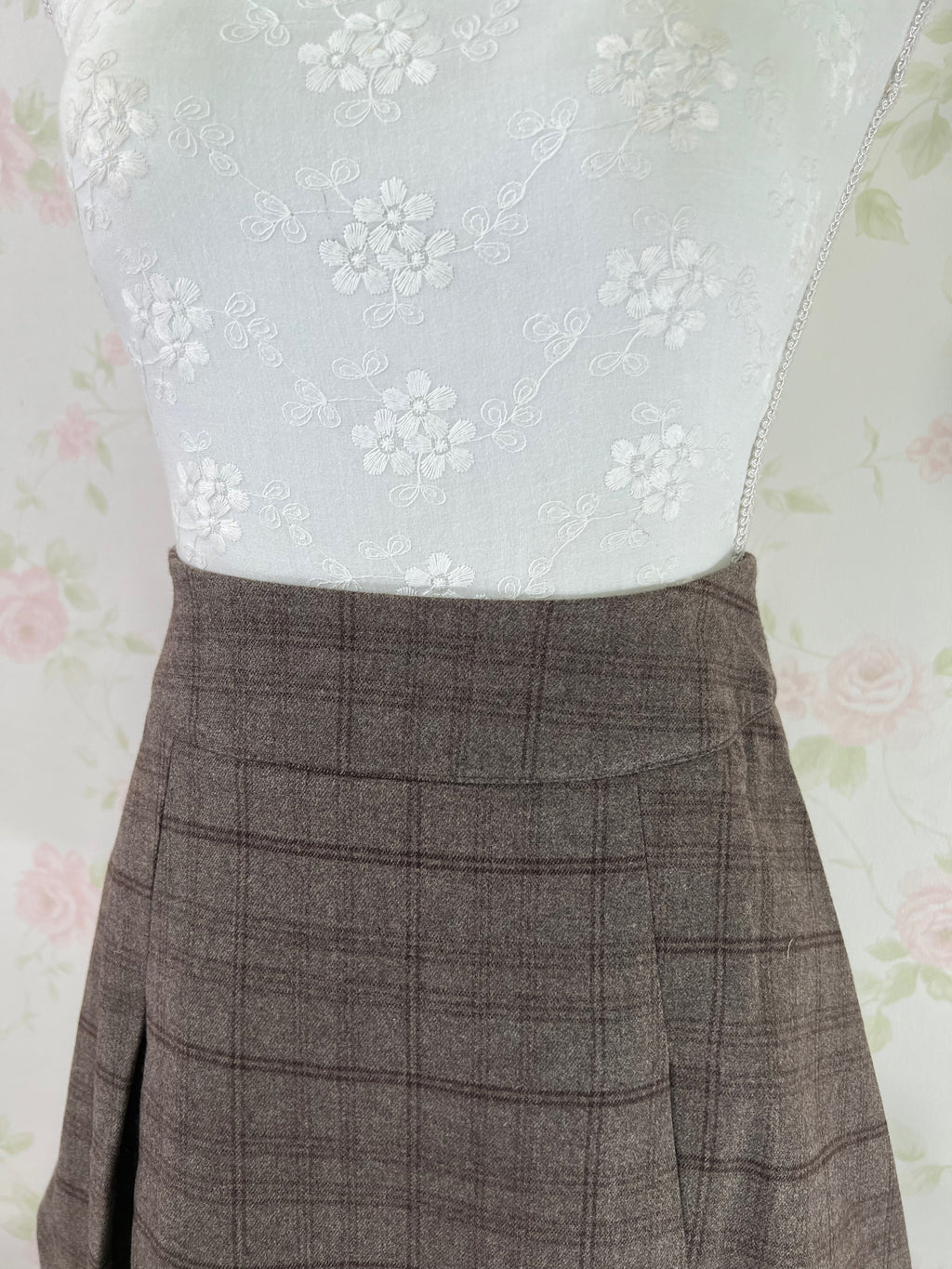 Trapezoid Slit Checked Skirt (Smoky Brown)