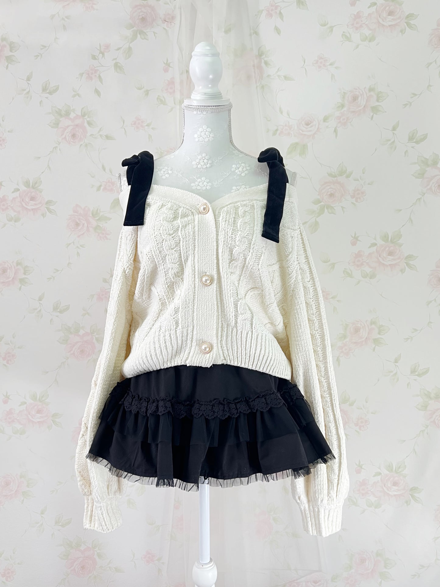 Velvet Shoulder Bow Sweater (Ivory)