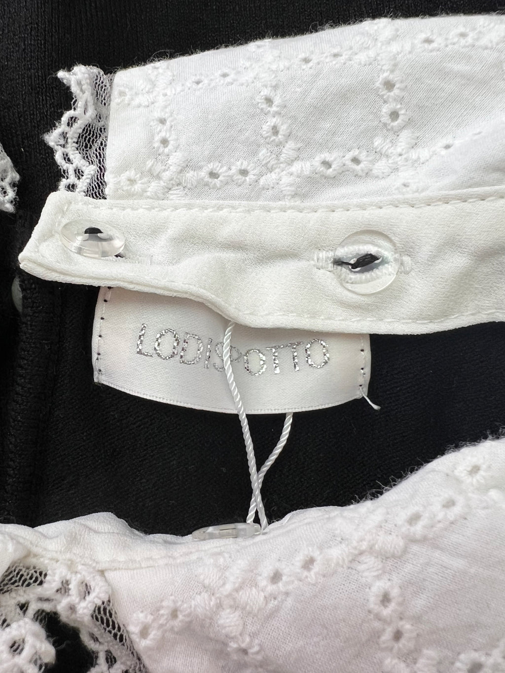 LODISPOTTO Cotton Lace Collar Puff Sleeve Top (Black)