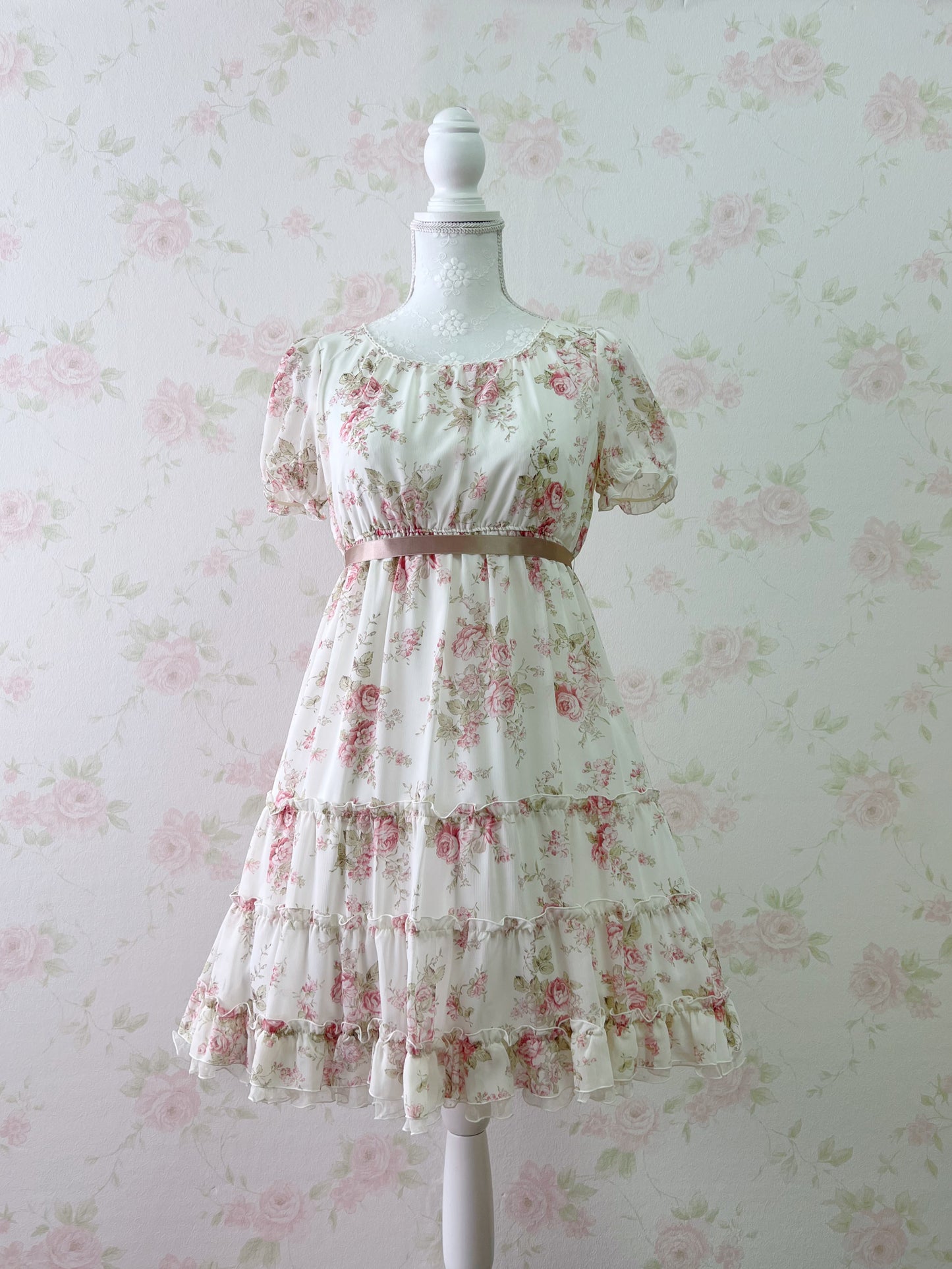 L’EST ROSE Princess Puff Sleeved Chiffon Dress (Ivory)