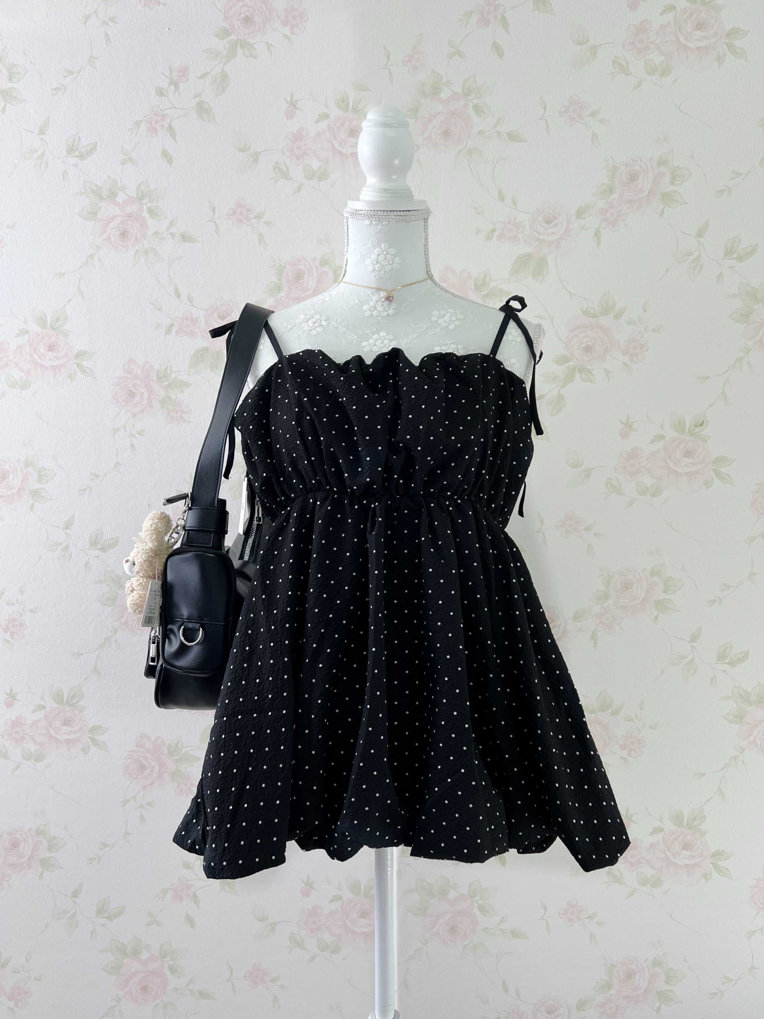 Polka Dot Balloon Tunic Top  (Black)