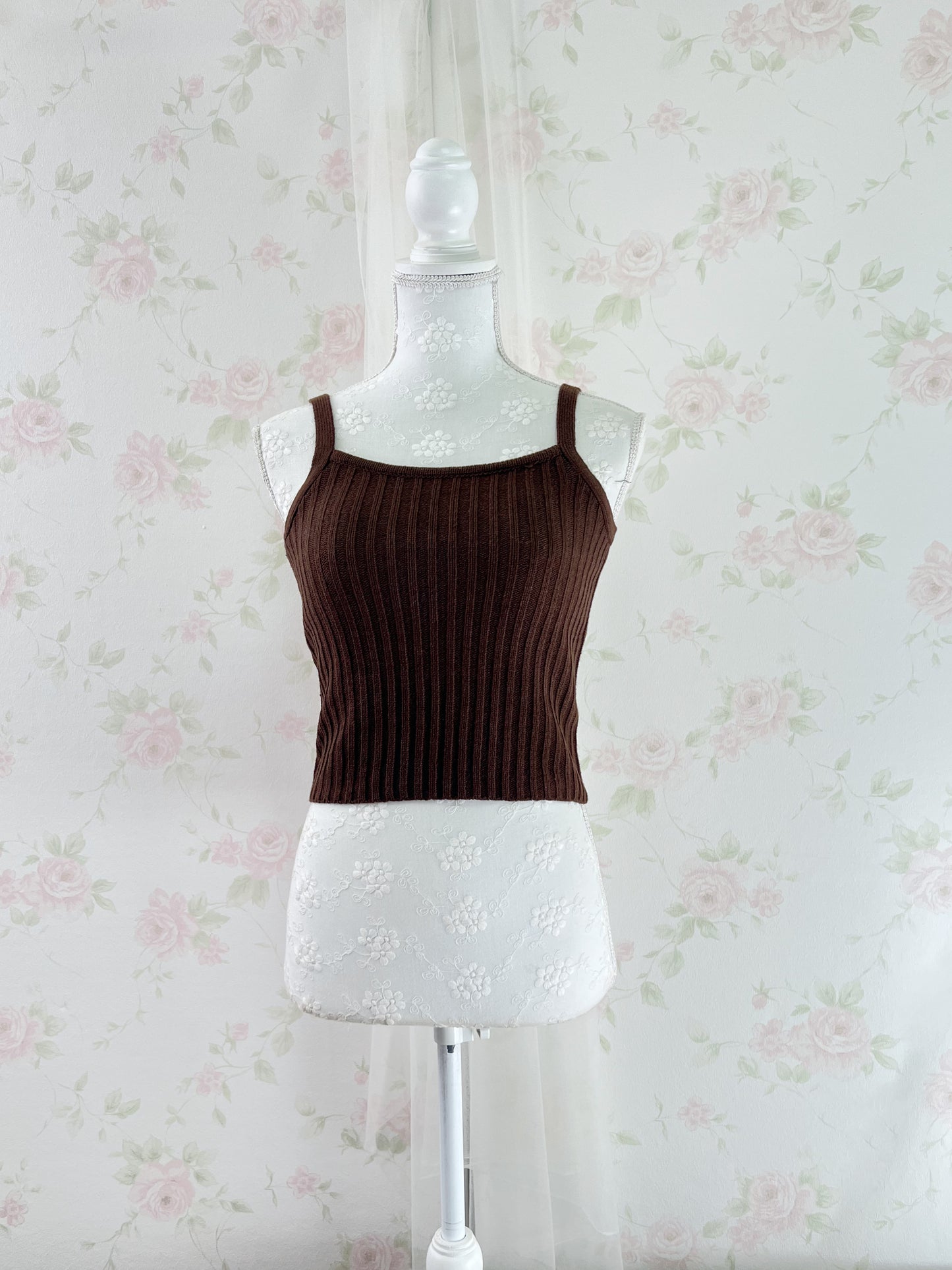 GRL Ruffled Hem Knitted Camisole Cardigan Set (Chocolate)