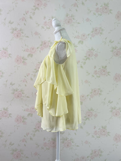 CECIL McBEE Tiered Tunic Top (Yellow)