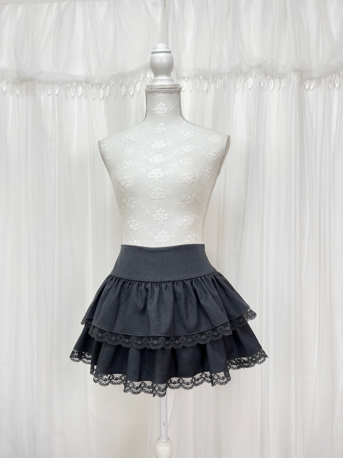 Layered Lace Hem Sukapan (Dark Gray)