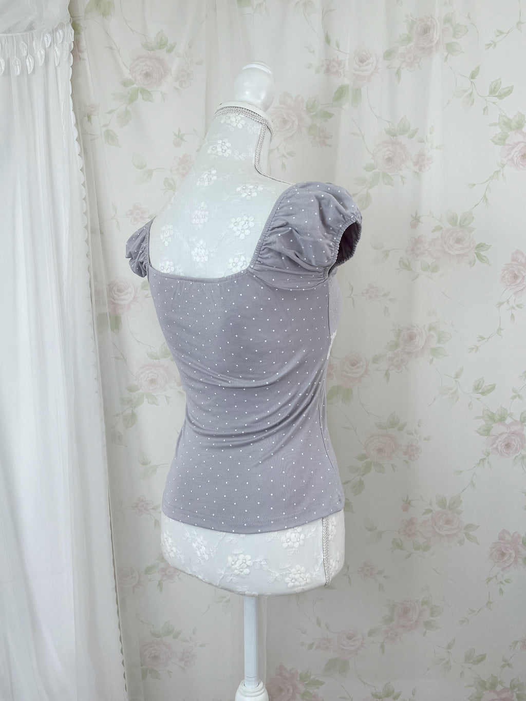 Polka dot Shoujo Gather Front T-shirt (Gray)