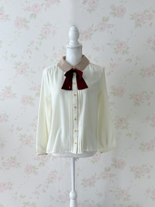 Arrow Treble Clef Charm Bow Blouse