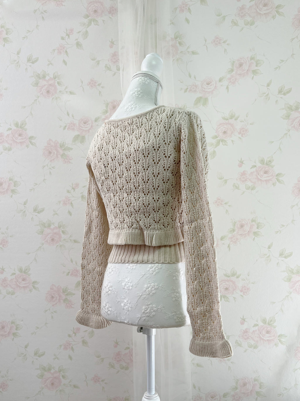 Ruffled Hem Knitted Camisole Cardigan Set (Beige)