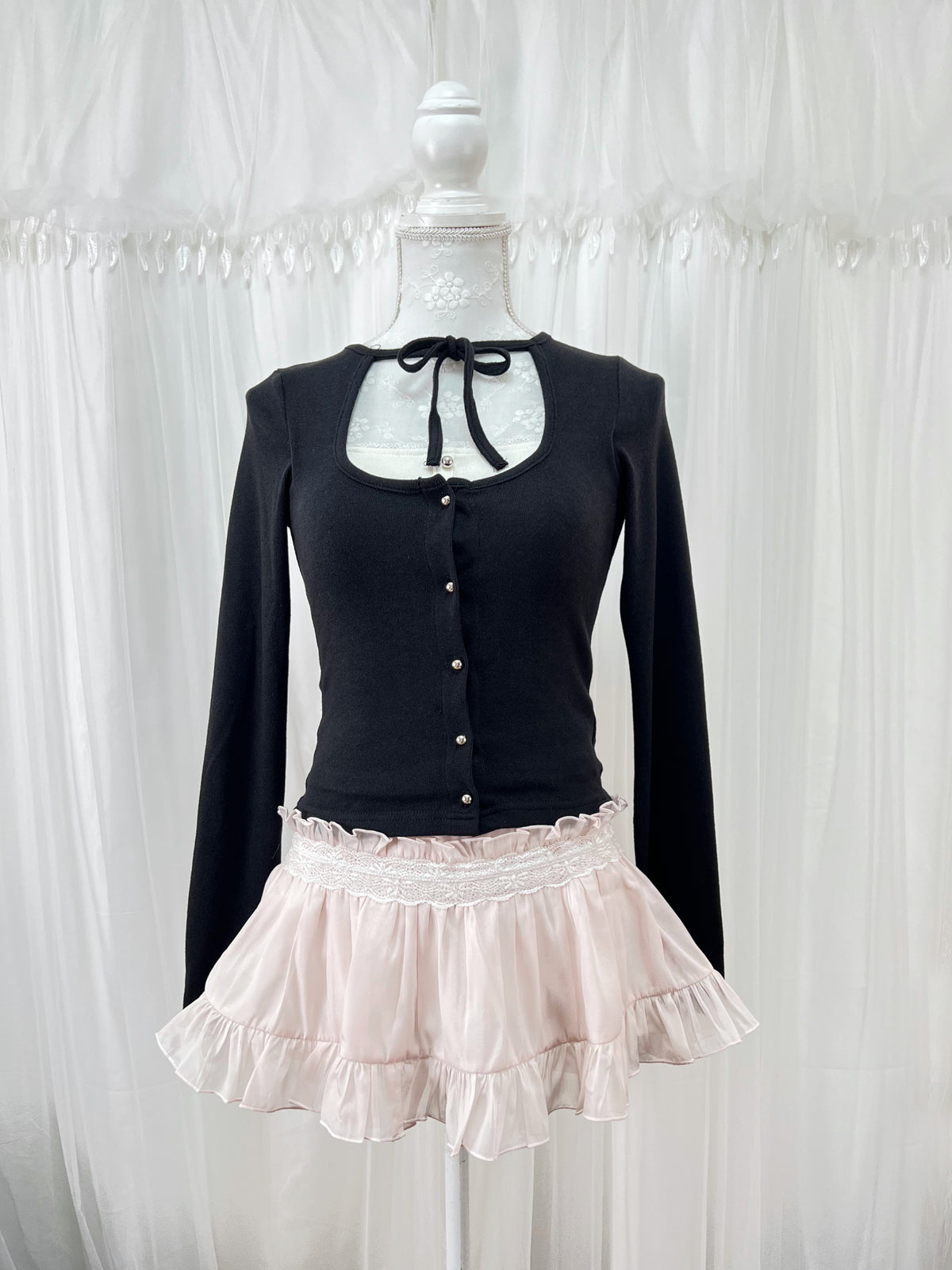 BUBBLES Front Tie Top (Black)