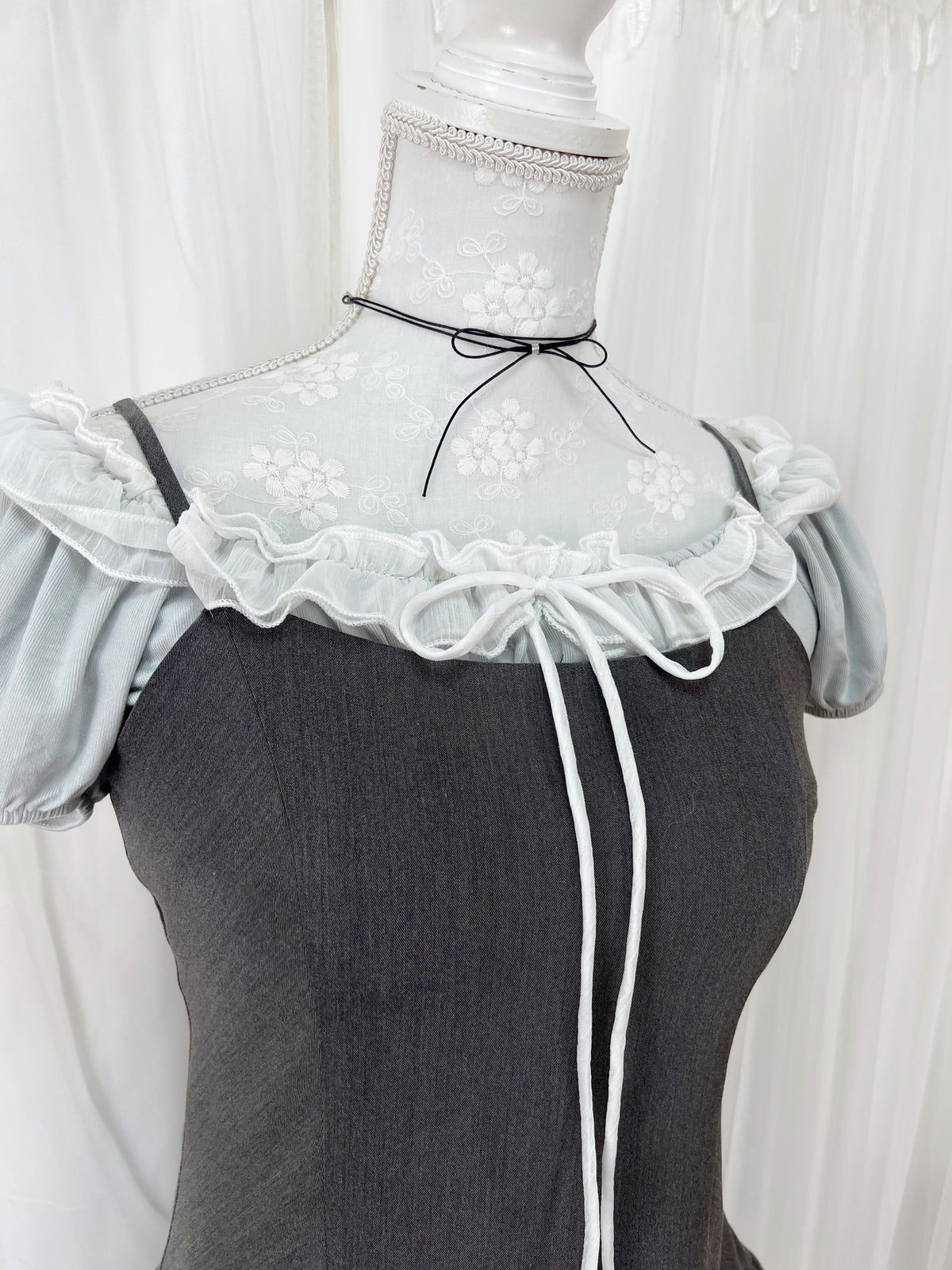 Chiffon Ruffled T-shirt (Blue gray)