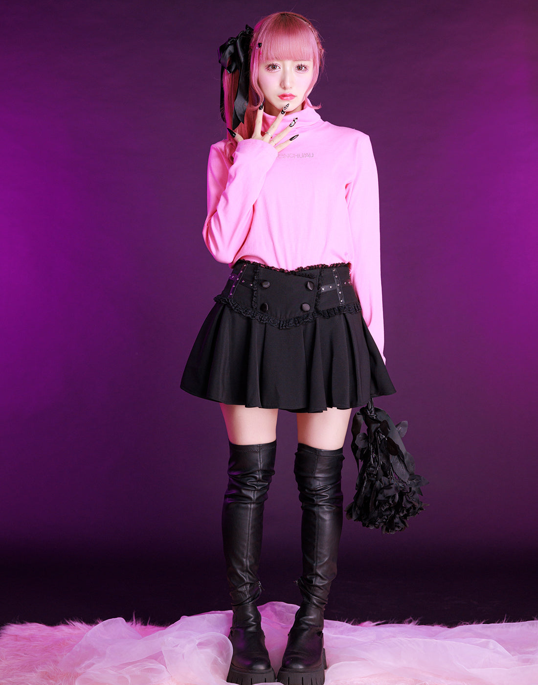 Back frill skirt-like pants