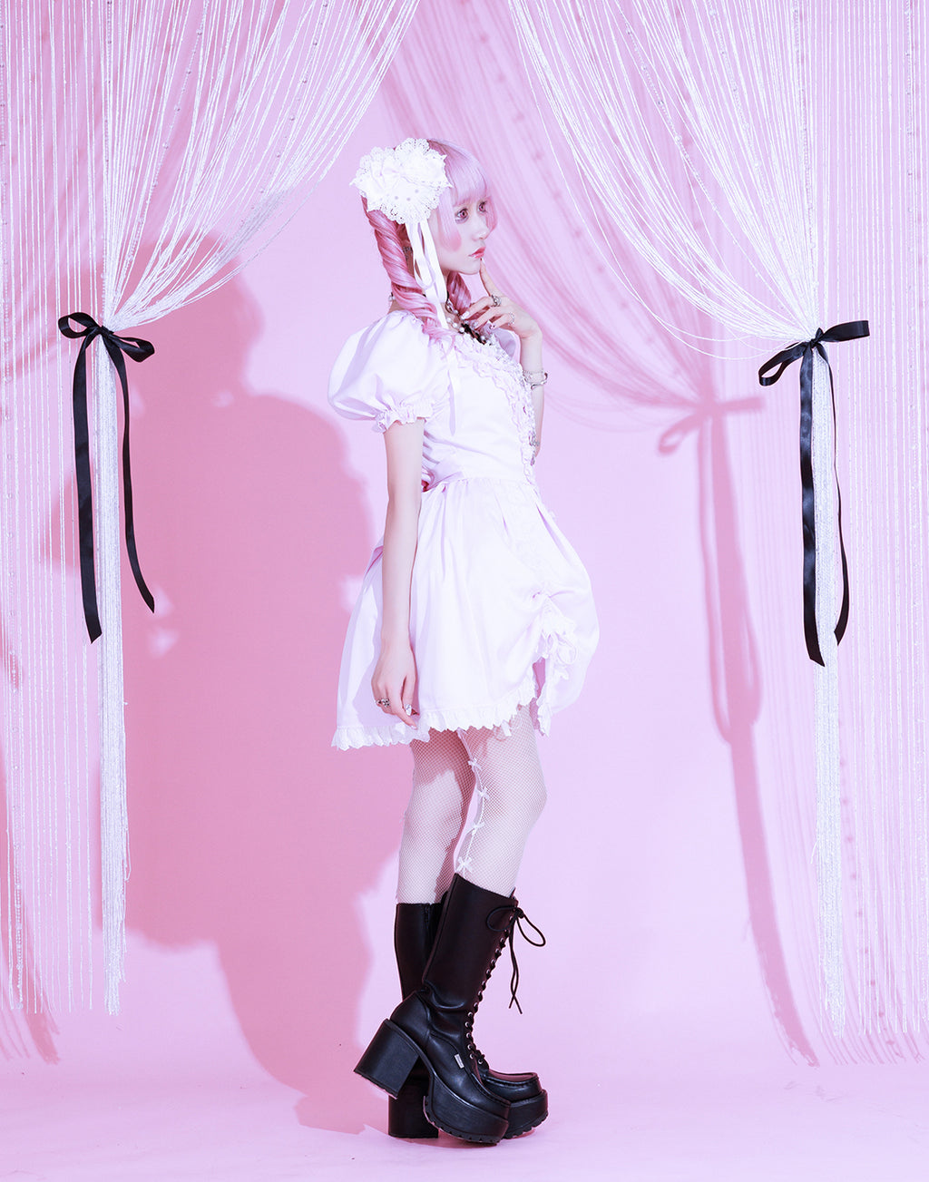 Bone ribbon puff doll dress