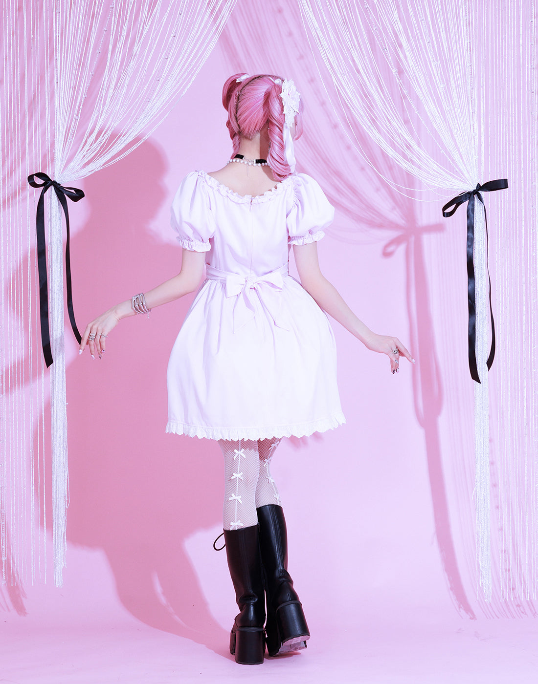 Bone ribbon puff doll dress