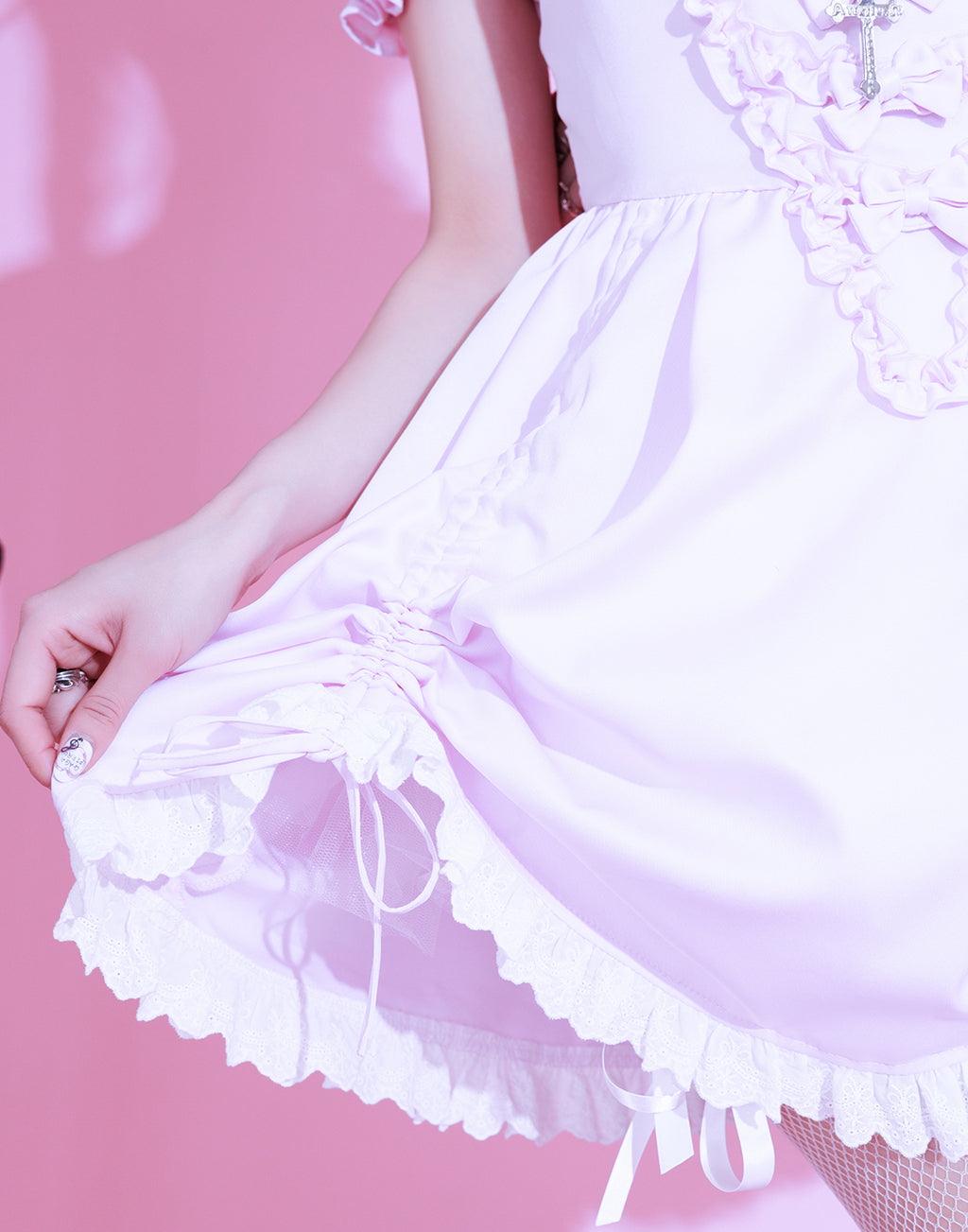 Bone ribbon puff doll dress