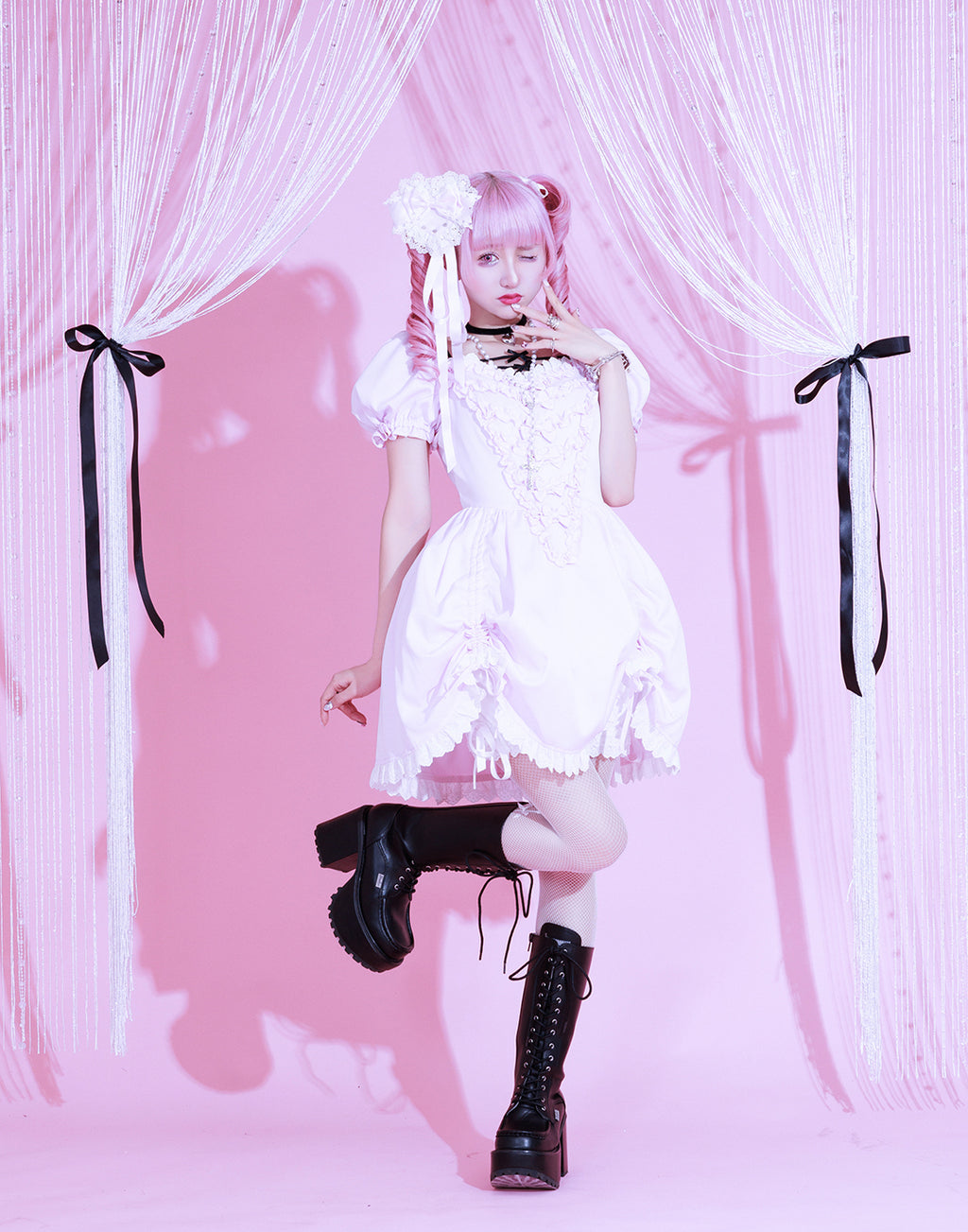 Bone ribbon puff doll dress