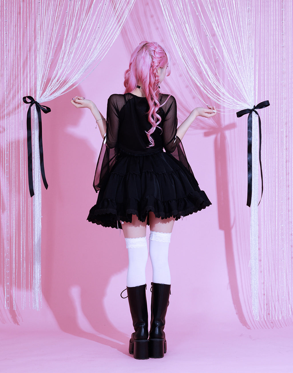 Front ribbon dolly skirt