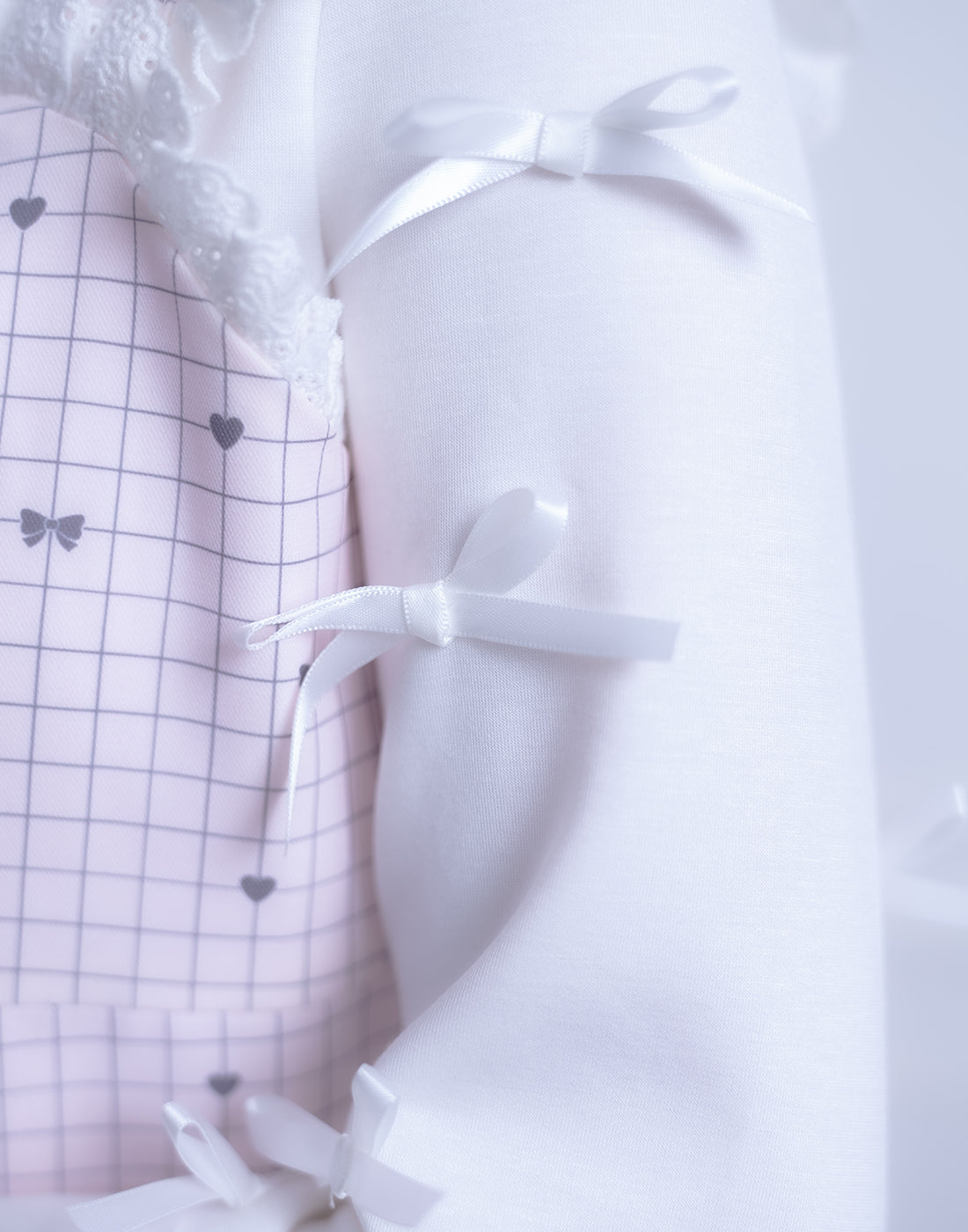 <Deliver In October> Lolime only ribbons Top