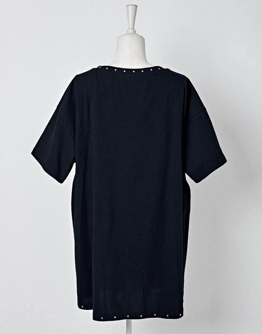 AVENCHUMU Studs logo t-shirt