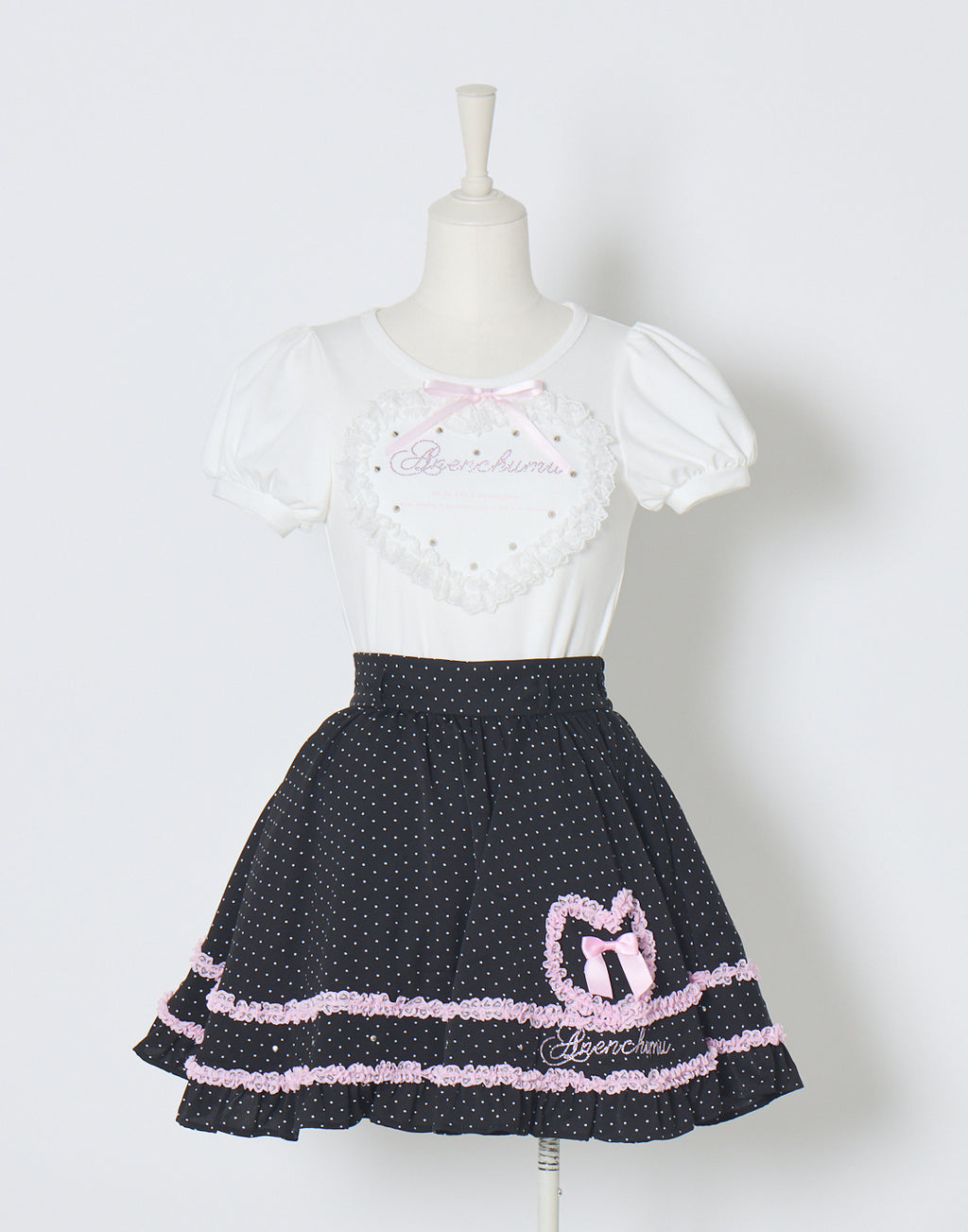 AVENCHUMU Heart Studs & Message Puff T-shirt