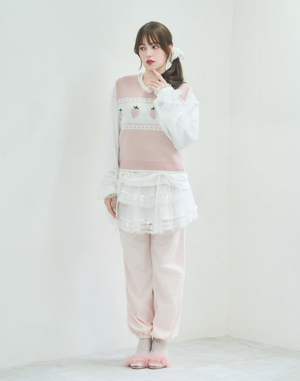 (Pre-order) Lolime daydream strawberry knit vest
