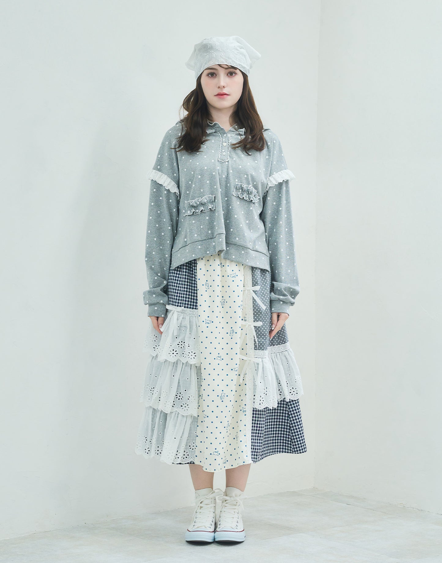 Lolime fancy dot sweatshirt