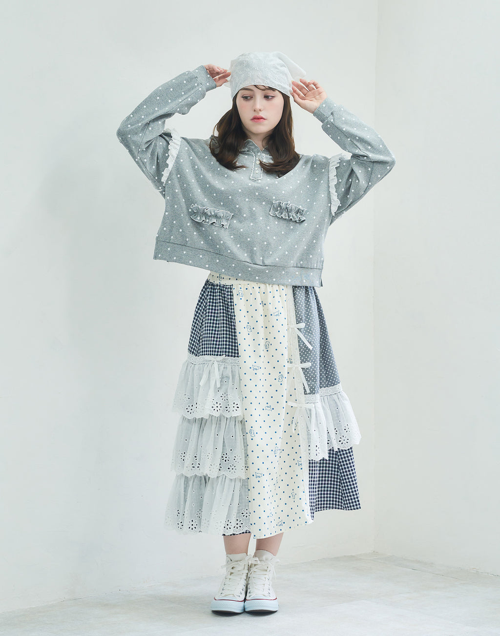 (Pre-order) Lolime fancy dot sweatshirt