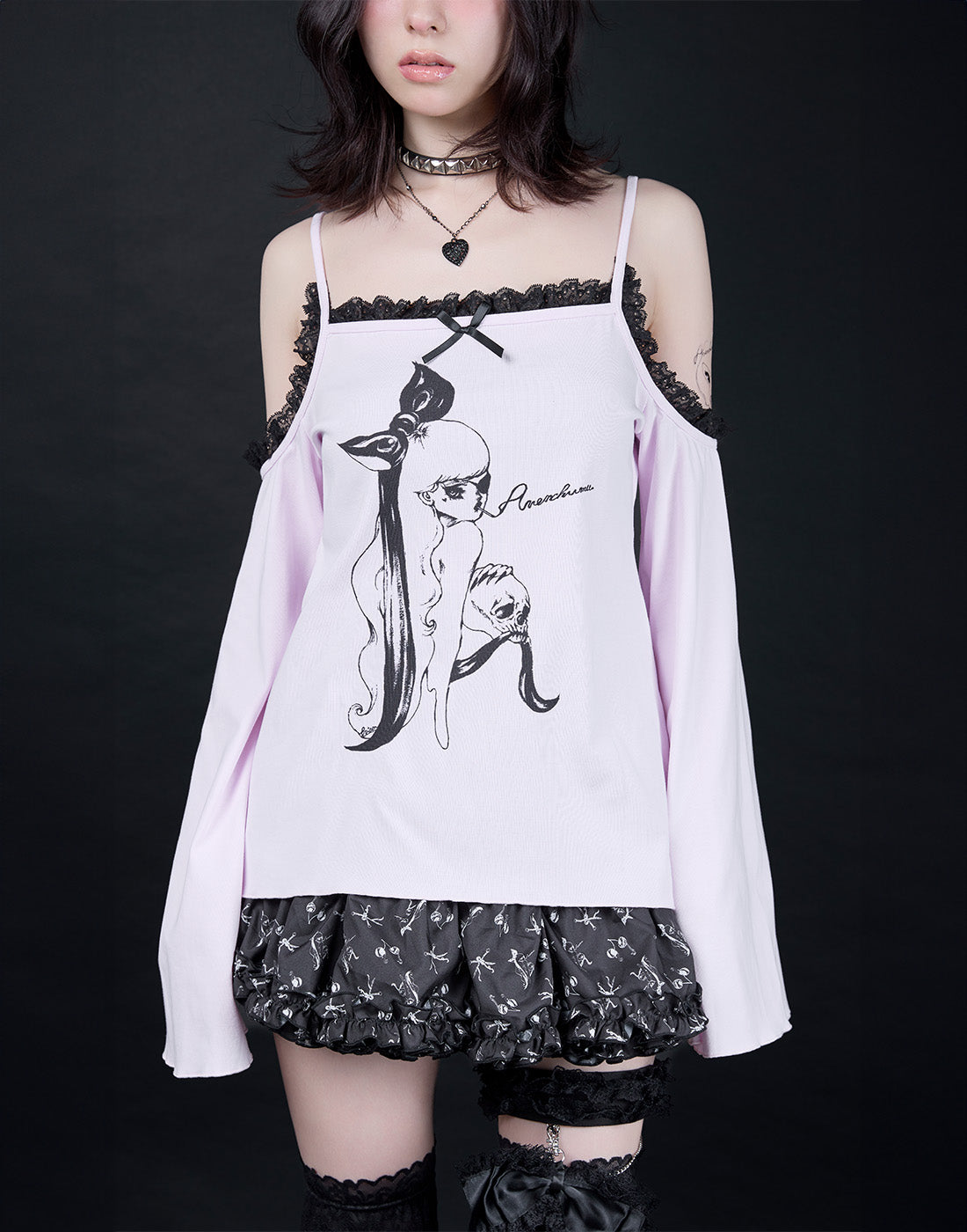 AVENCHUMU ERICO collaboration illustration flare sleeve top