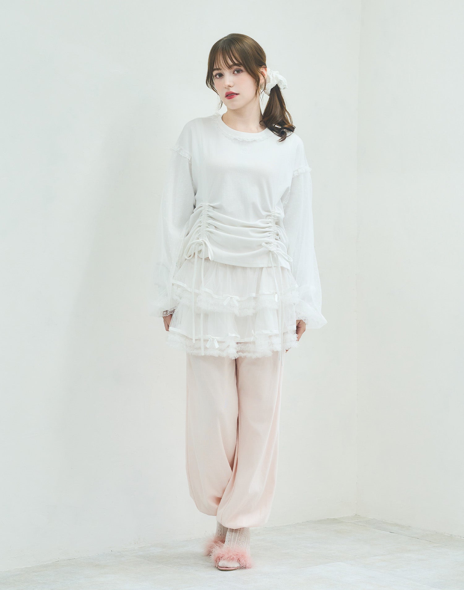(Pre-order) Lolime lacy shirring logo pullover