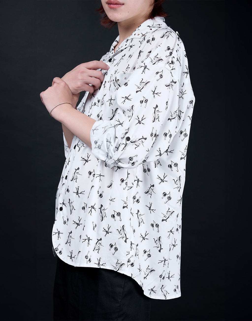 AVENCHUMU ERICO collaboration illustration oversized shirt